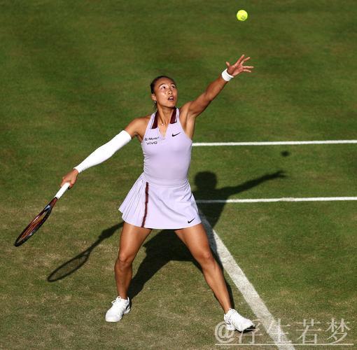 郑钦文草地赛季首秀告捷 挺进女王杯单打八强 郑钦文草地赛季首秀告捷 挺进女王杯单打八强